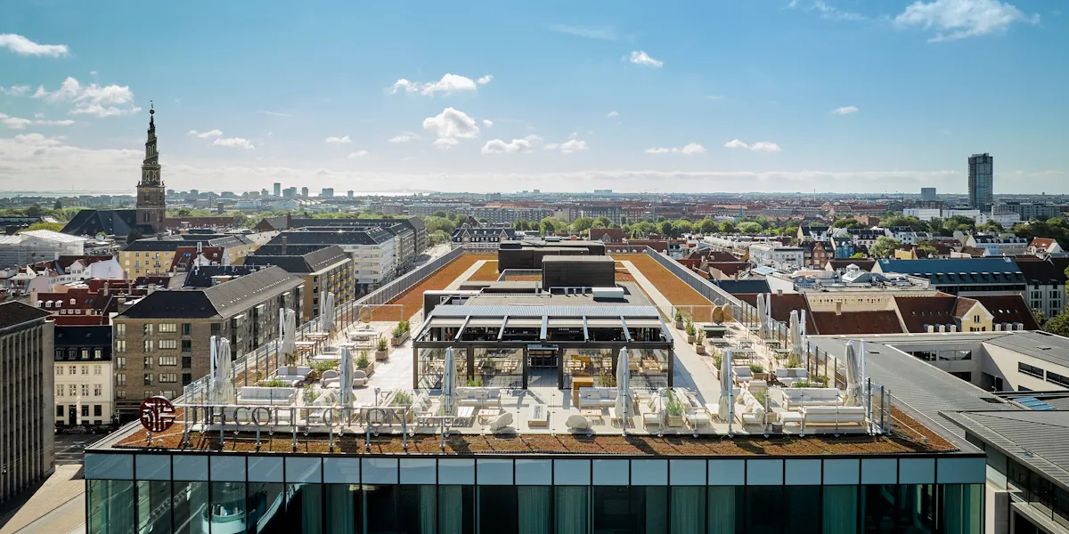 NH-Collection-Rooftop-Tagteresse-Hotel-Top