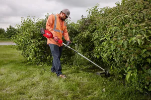 Milwaukee-M18-Fuel-Græstrimmer