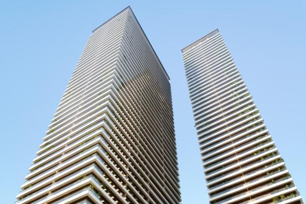 Ny innovativ skydedør til britiske prestigebyggerier