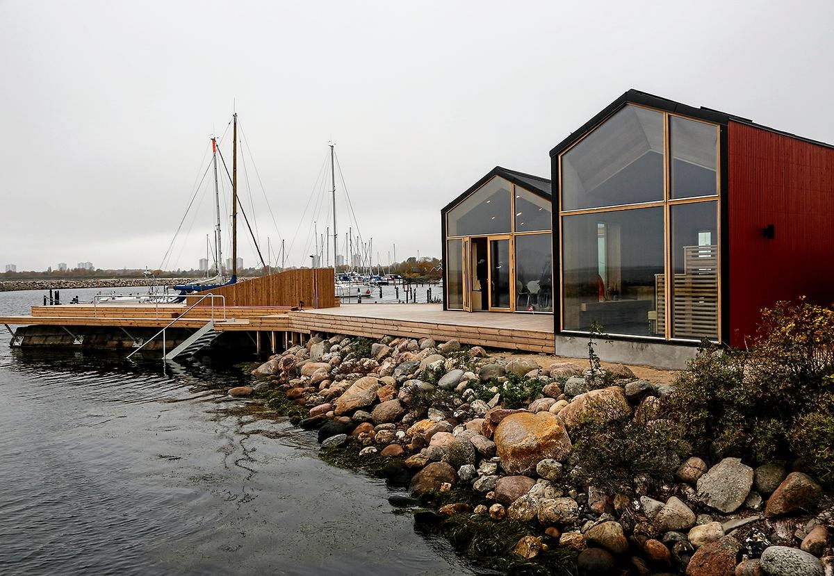 Vinterbadehuset Isfuglen i Brøndby Havn med træfiberisolering fra Woodfiber
