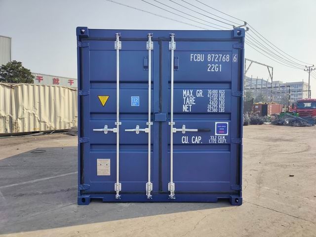 Fabriksnye 20-fods containere med easy open fra ALPHA Containers