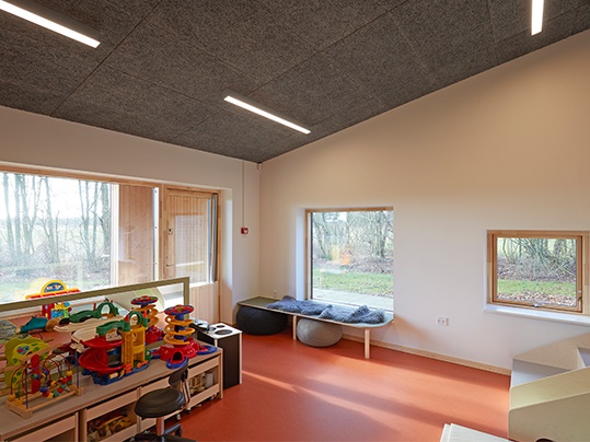 legestue rødt gulv 539x404