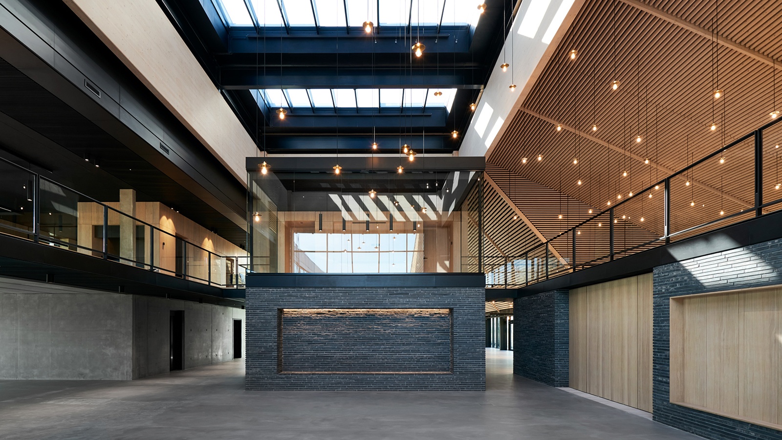mm madras lindring Eccos nye kontorbygning: Fik frie rammer til inspirerende byggeri