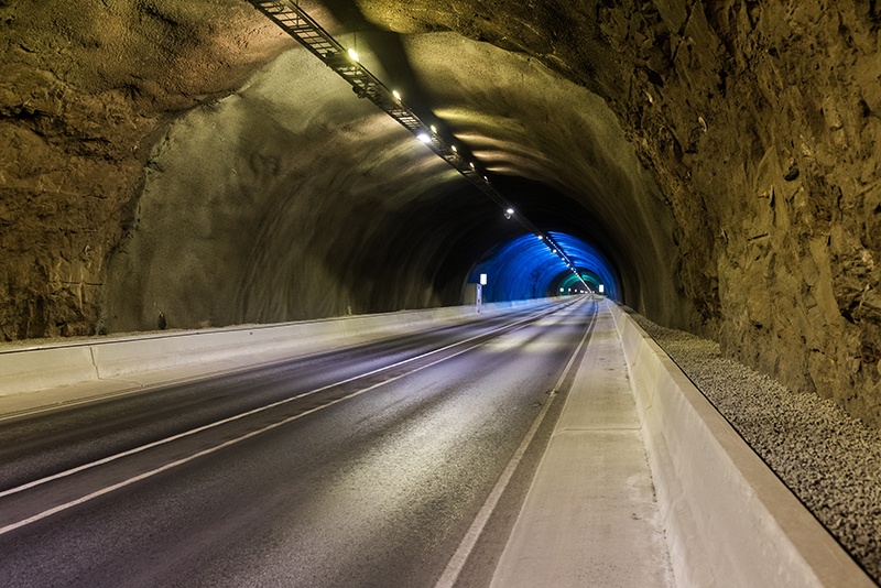 (2) FM-Tunnel-Estunlar-HQ-58