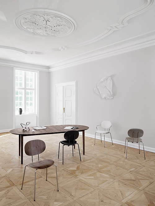 Piet Hein chair chrome edition - No 3 walnut dining table - Sibast Furniture