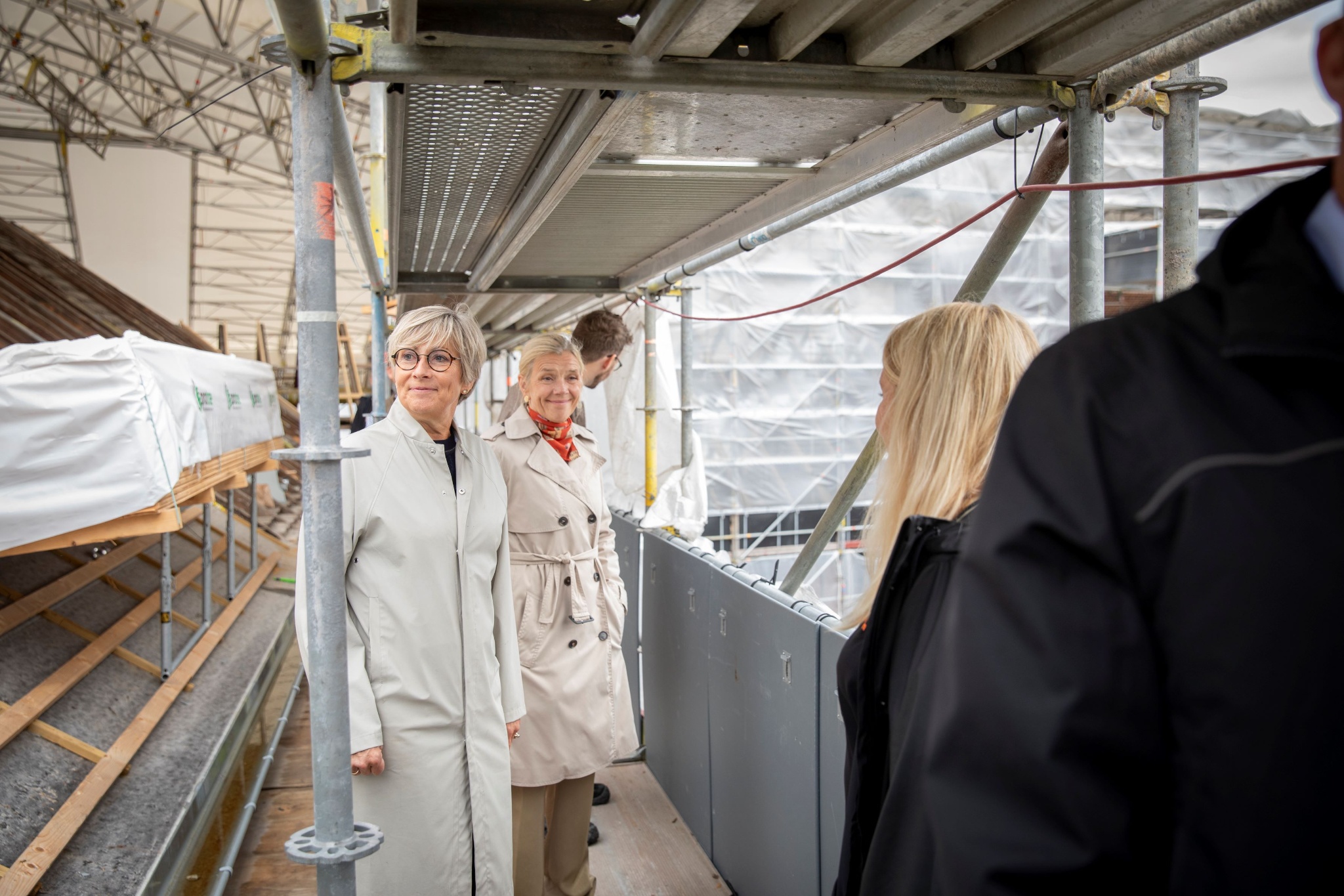 2_Lone Loklindt på taget_byggepladsen