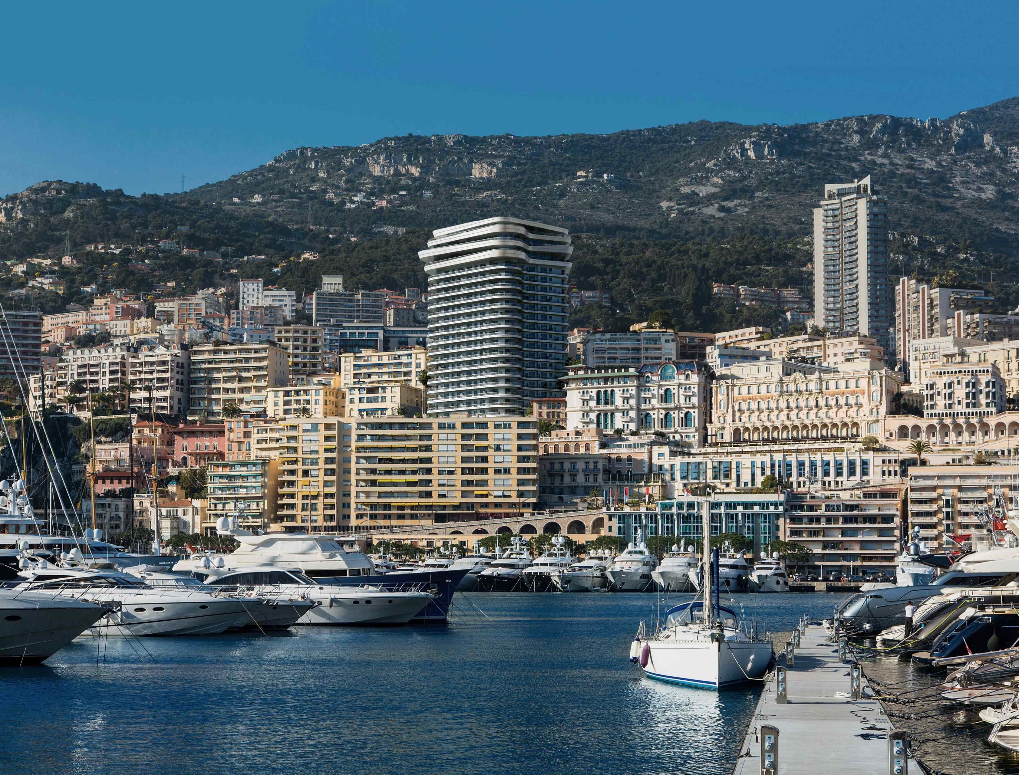 Monaco-01_ZHA_Le Schuylkill_Monaco_Exterior From Port_Photo by John Kellerman courtesy Alamy  montage by MIR