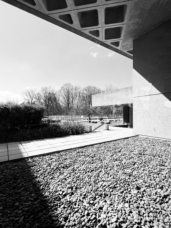 EIB_Exterior_Terrace 01_©SHL