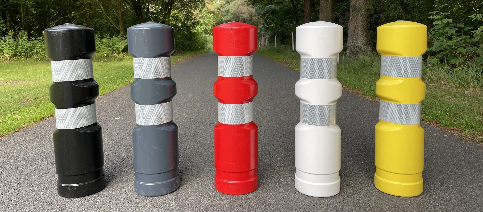 TDJ Pullert Kunststofpullert i flere farver med hvid refleks Trafikgummik