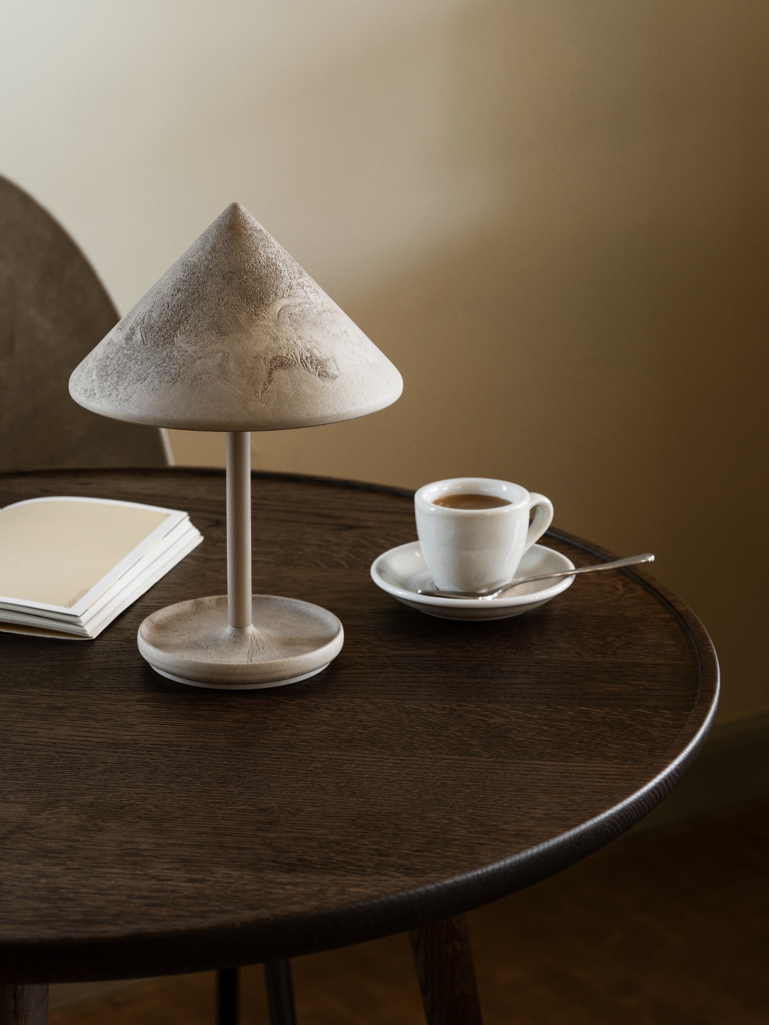 Mater_02546_Terra_Portable_CoffeeWasteLight_Accent_Cafe_Table