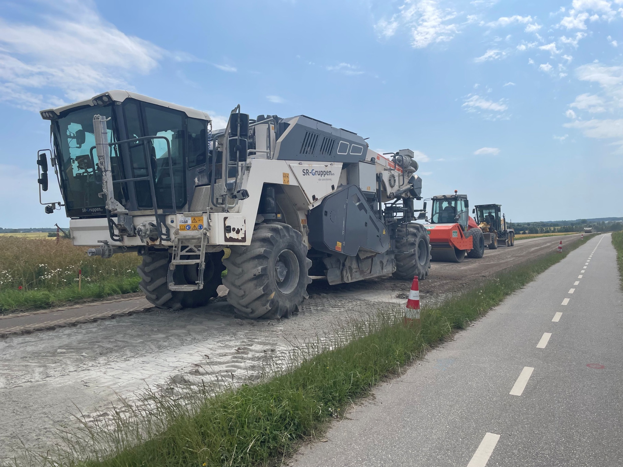 Homogenisering cementstabilisering komprimering afregning og komprimering 