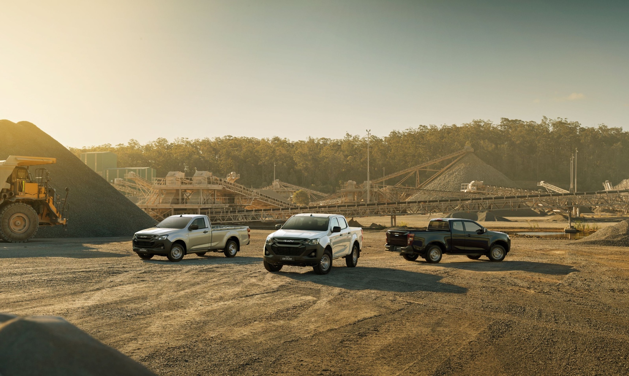 24MY ISUZU D-MAX_9_EU-LHD_REG_CREW-White_EXT_RBB