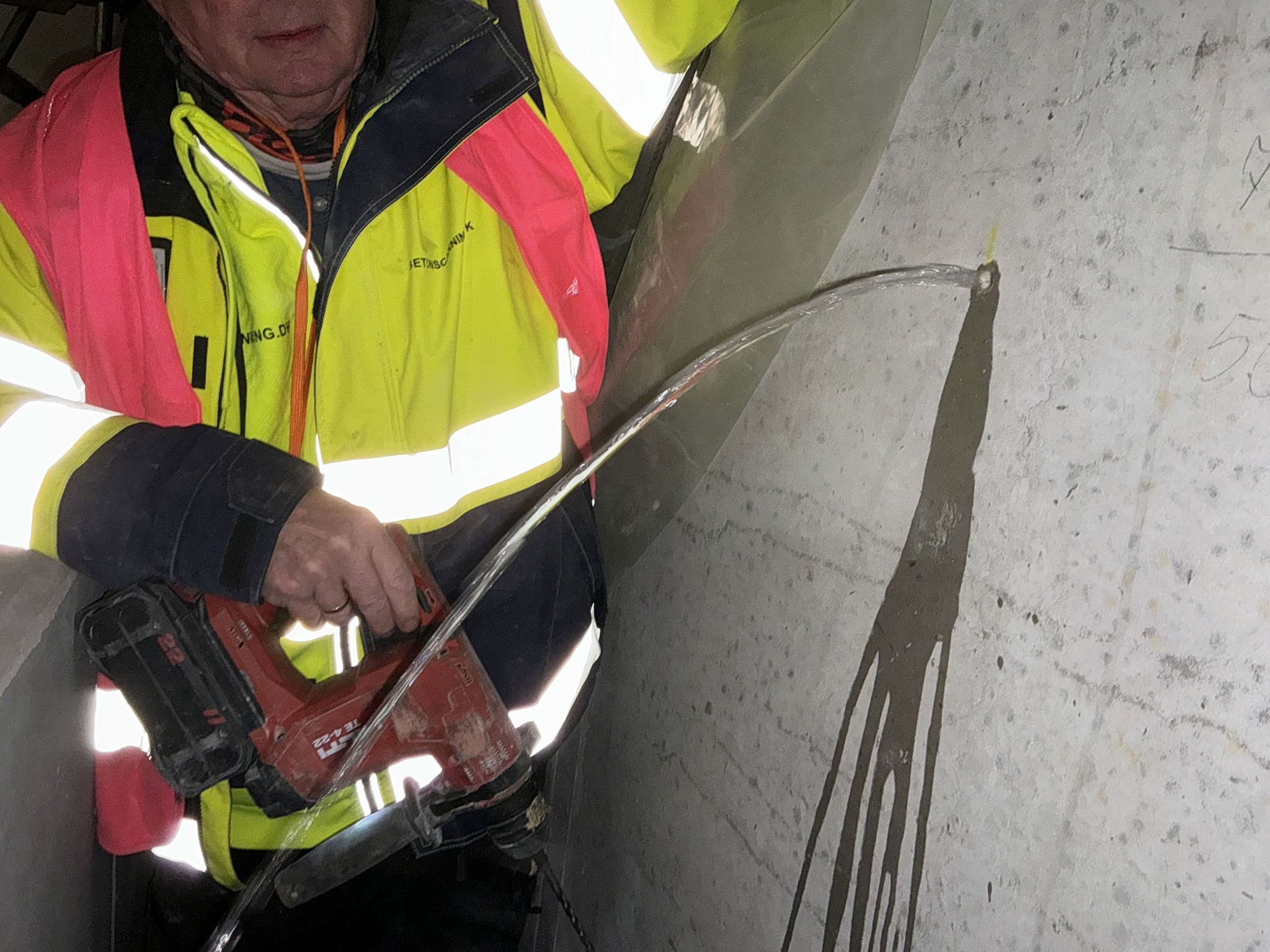 98ADEDE9-A6B7-41D5-A8A4-98746D9AC464 (1)