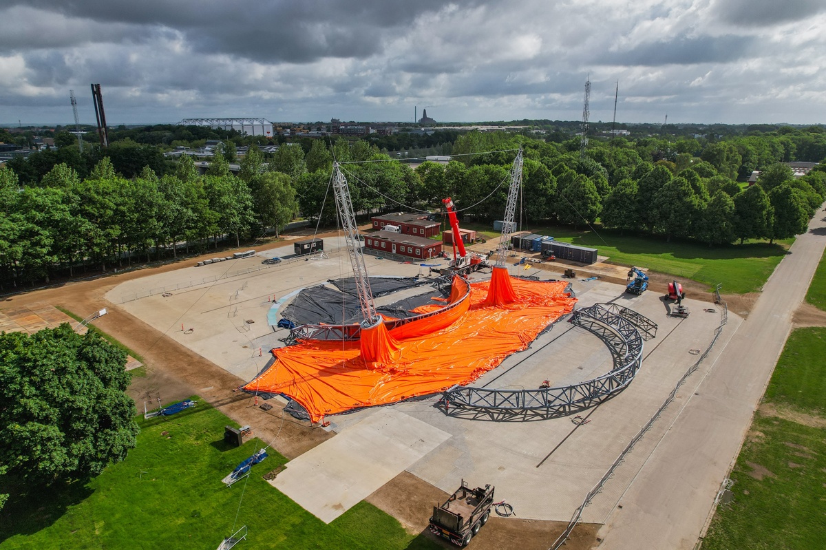 roskilde-festival-orange-scene_5