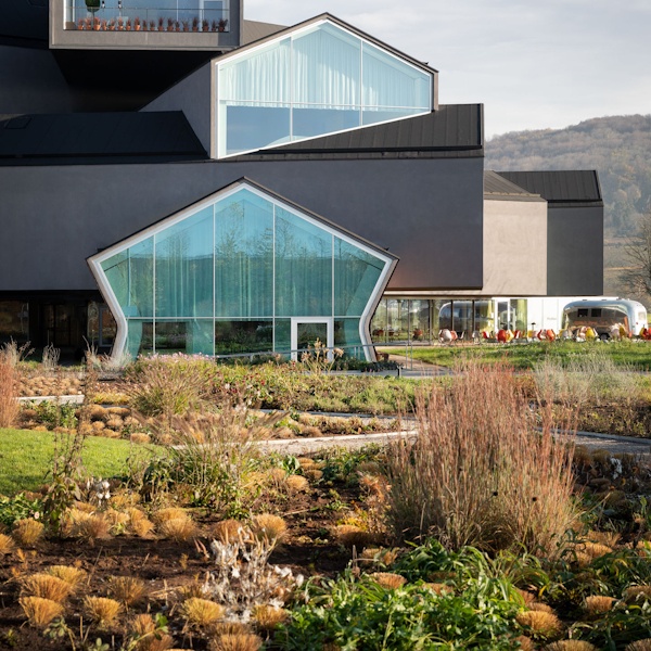 Vitra-Campus-1_2