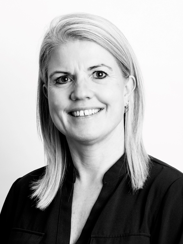 Dina-Loeppenthin-Stoejret-Larsenjpg