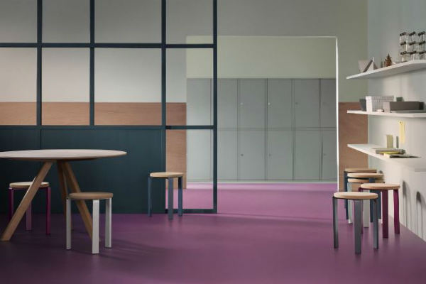 Ny vinylkollektion inviterer lyset ind